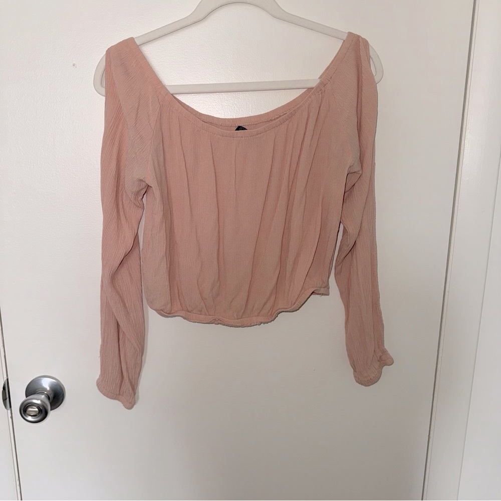 Forever 21 Pale Pink Long Sleeve Crop Top - L